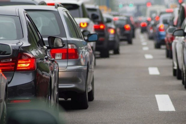 İstanbul'da trafik yoğunluğu yüzde 74'e ulaştı